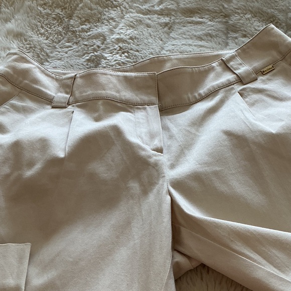 Elegant Cream Trousers from ST. JHON SPORT - Picture 3 of 6